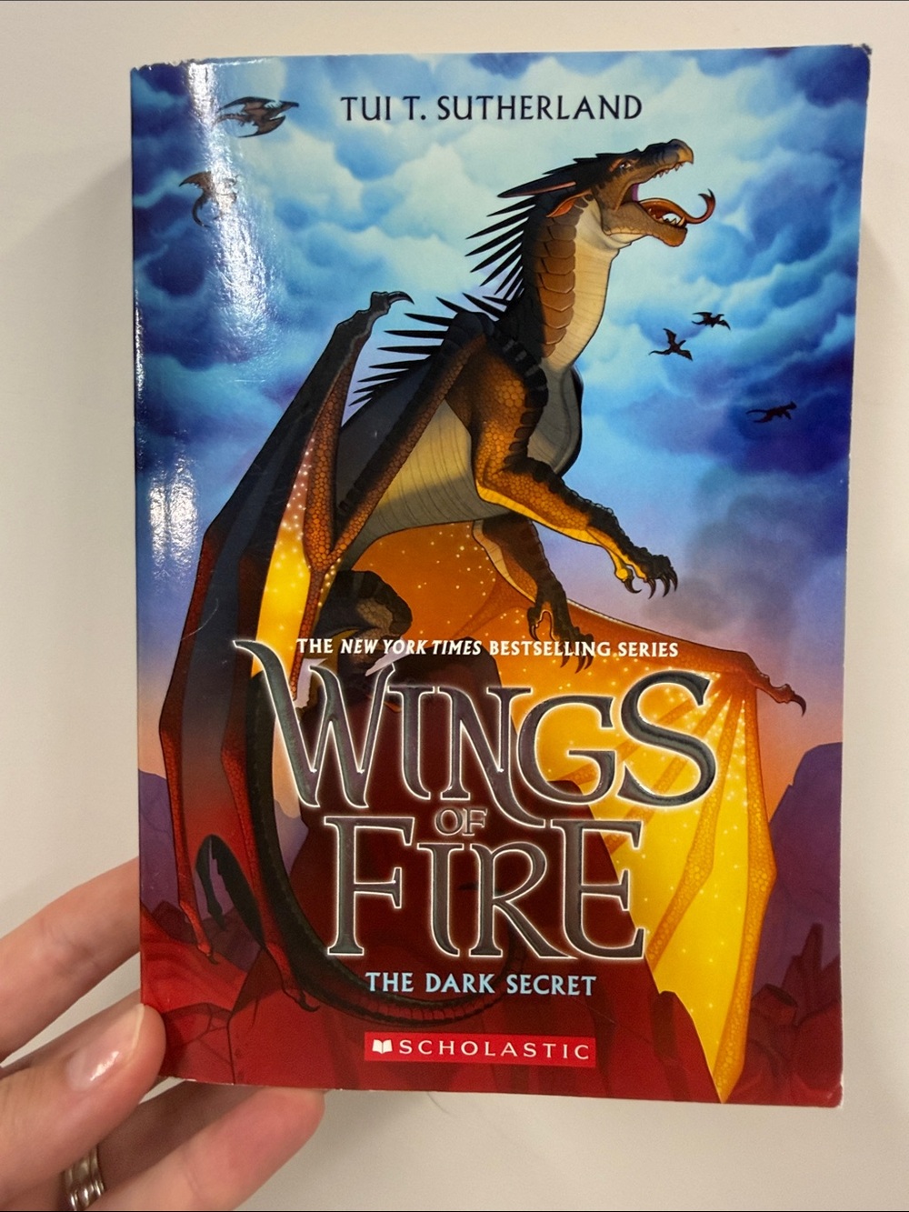Wings of Fire: The Dark Secret - Scholastic Kids Book 4